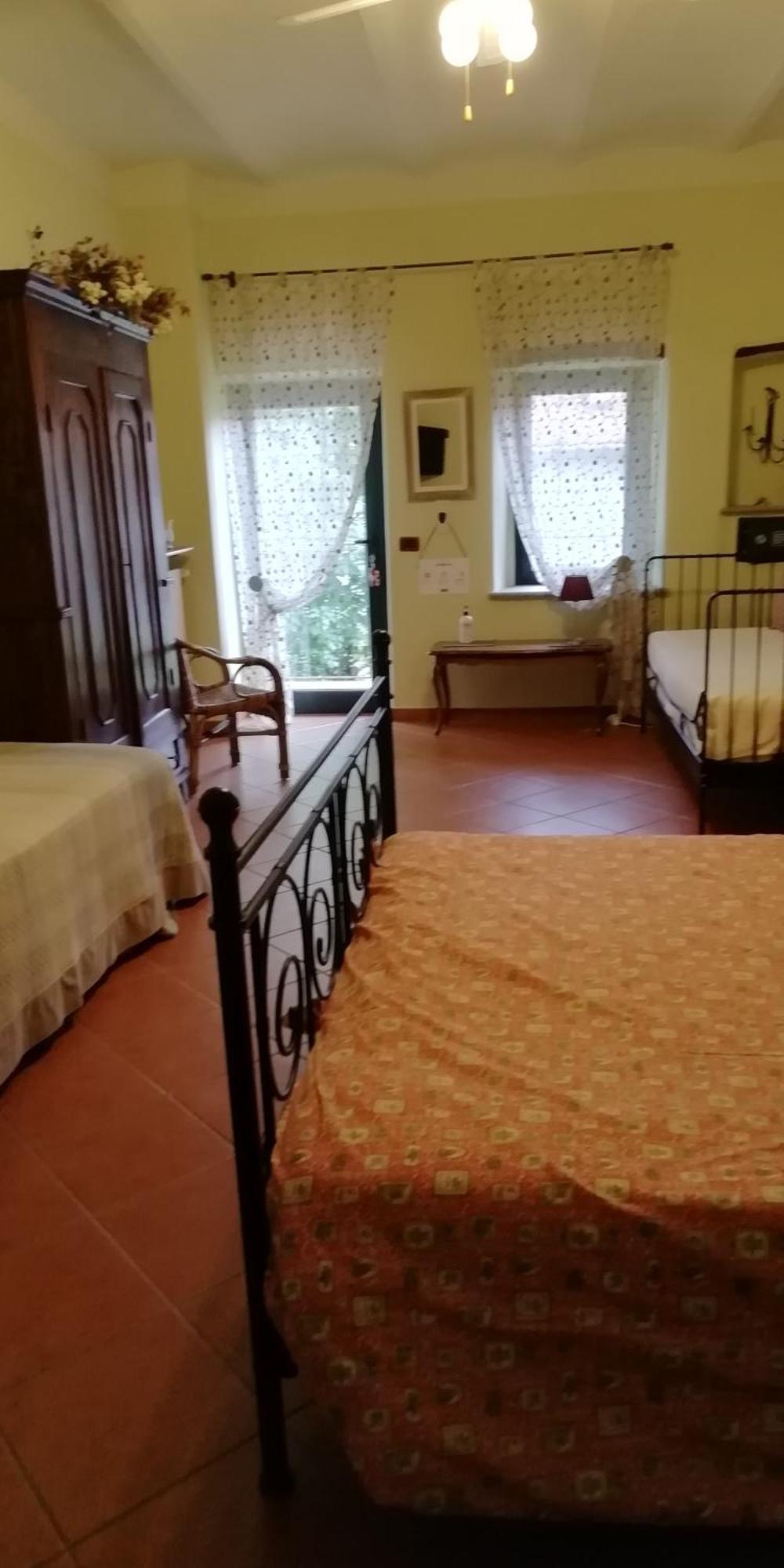 Bed&Breakfast La Siepe Pinerolo Habitación foto
